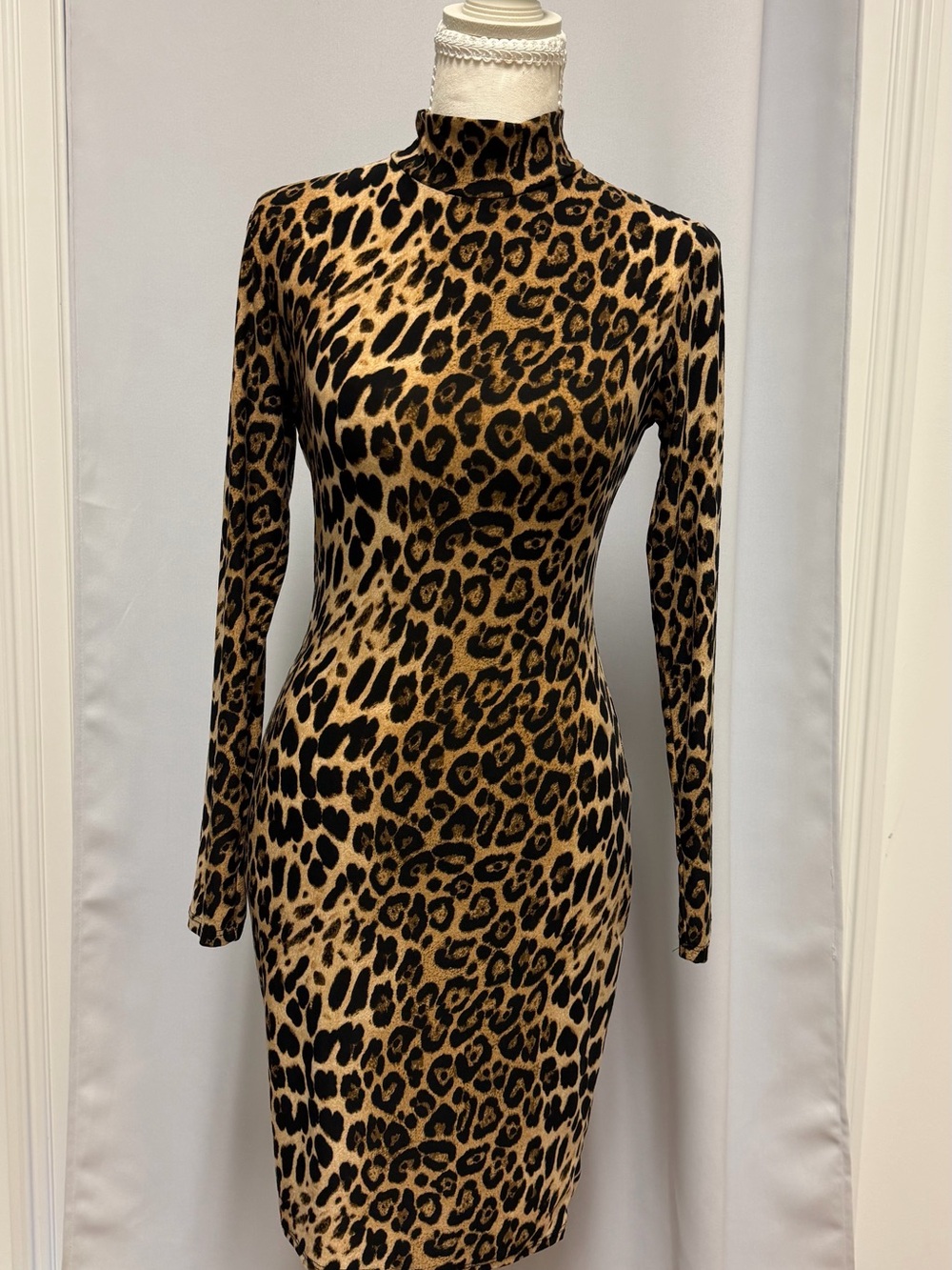 Leopard Print Long-Sleeve Bodycon Dress